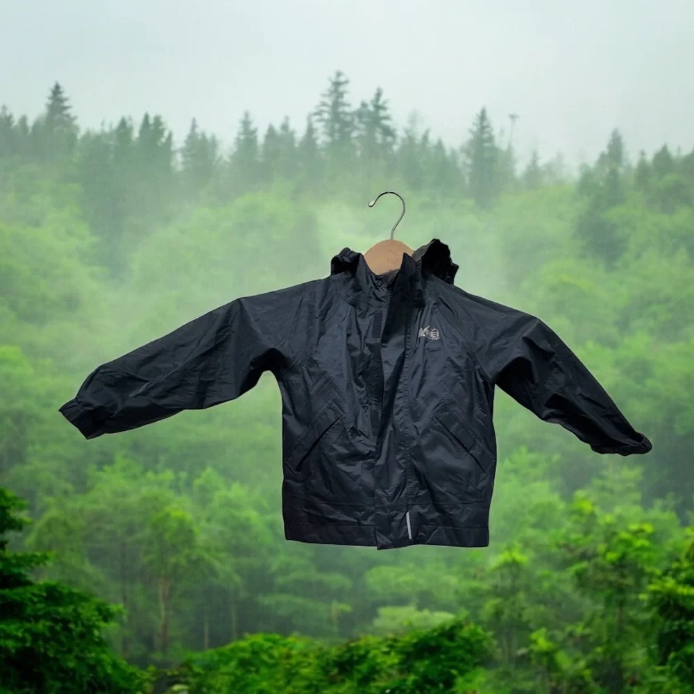 REI Kids navy Raincoat with hood size 2T